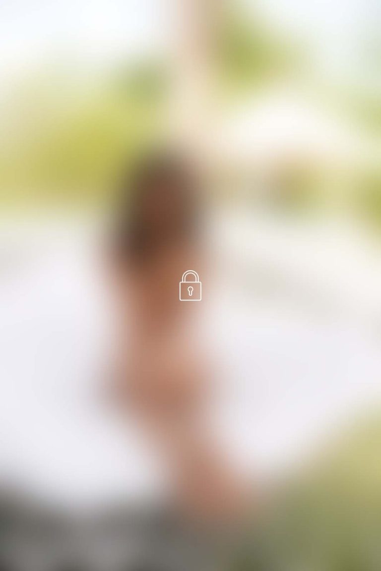 putri cinta 245 photoset 0017 BLUR