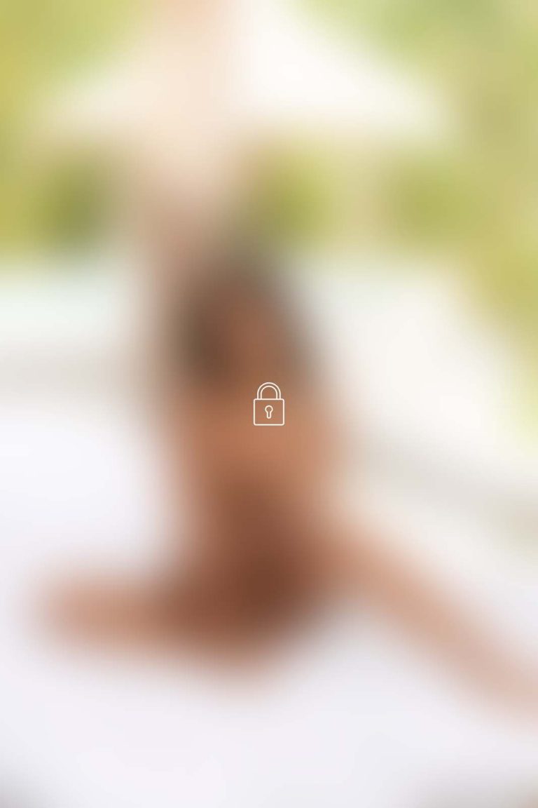 putri cinta 245 photoset 0027 BLUR