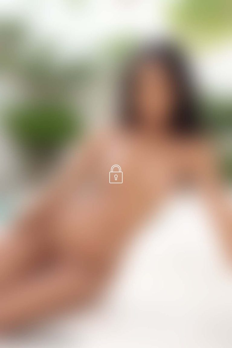 putri cinta 325 photoset 0026 BLUR
