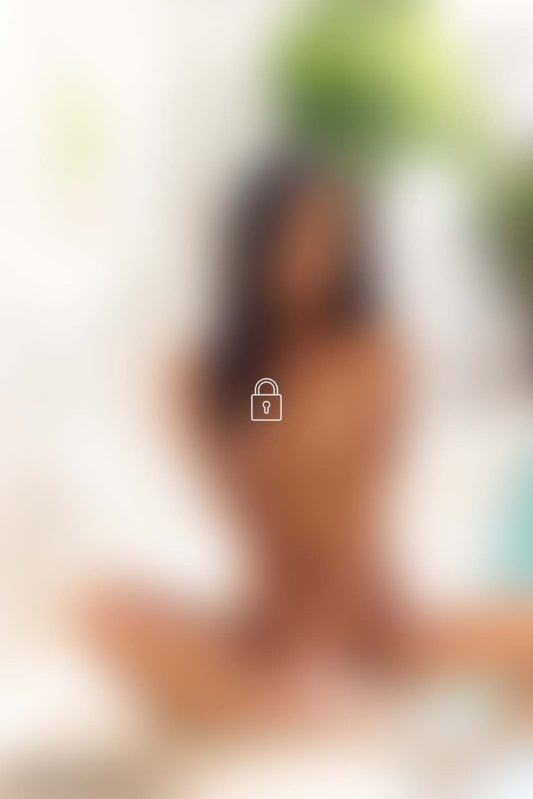 putri cinta 329 photoset 0033 BLUR