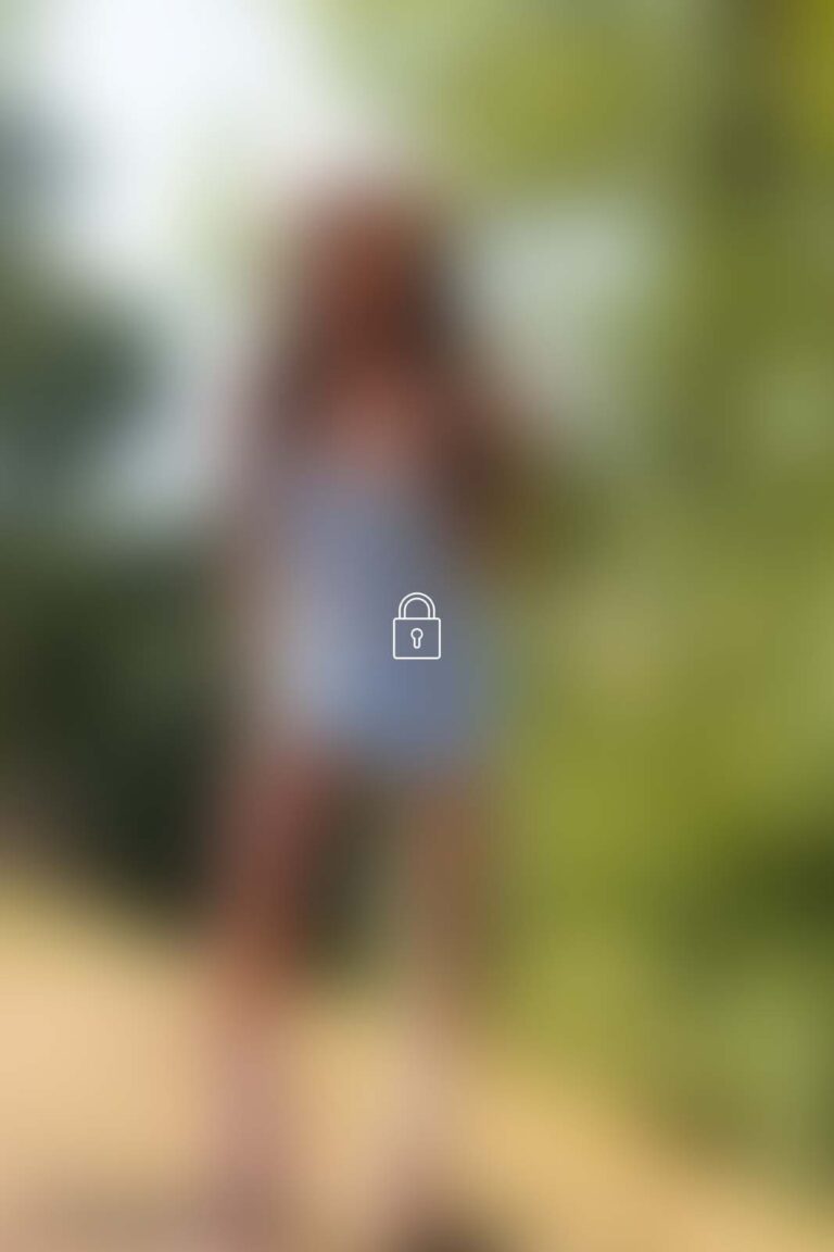 putri cinta 393 photoset 0031 BLUR