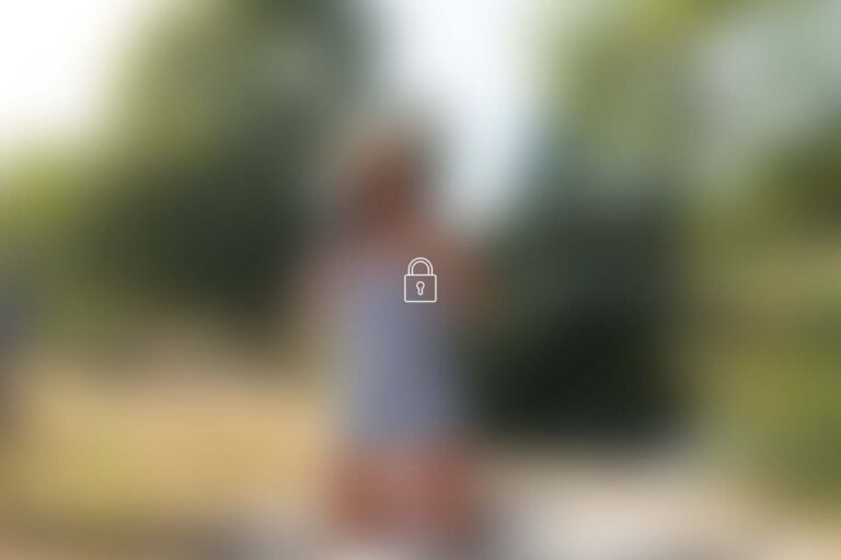 putri cinta 393 photoset 0041 BLUR