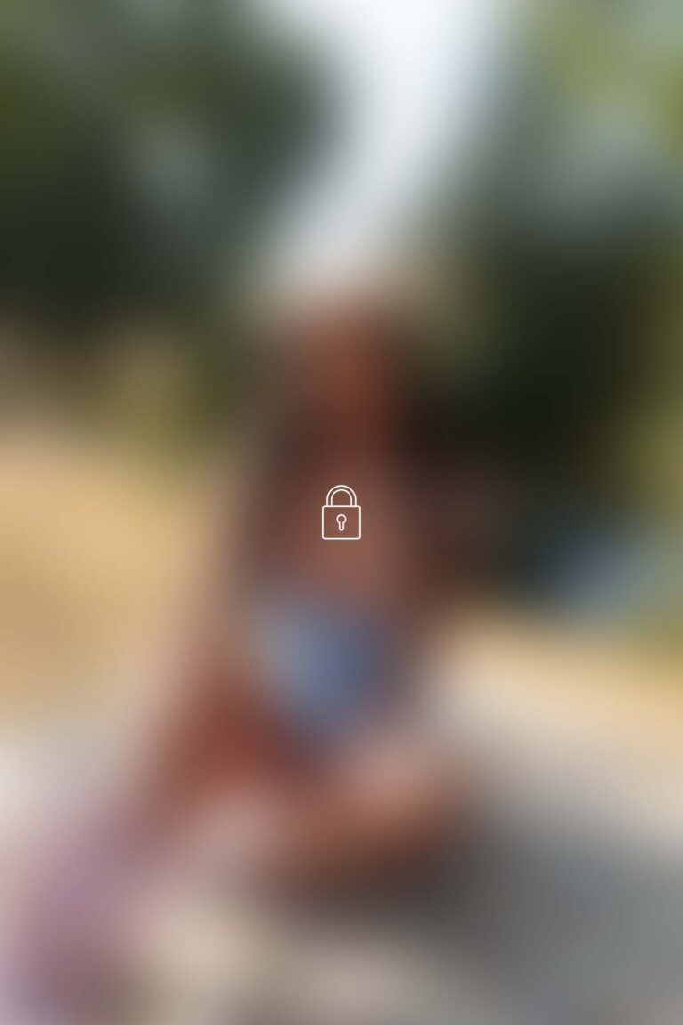 putri cinta 393 photoset 008 BLUR