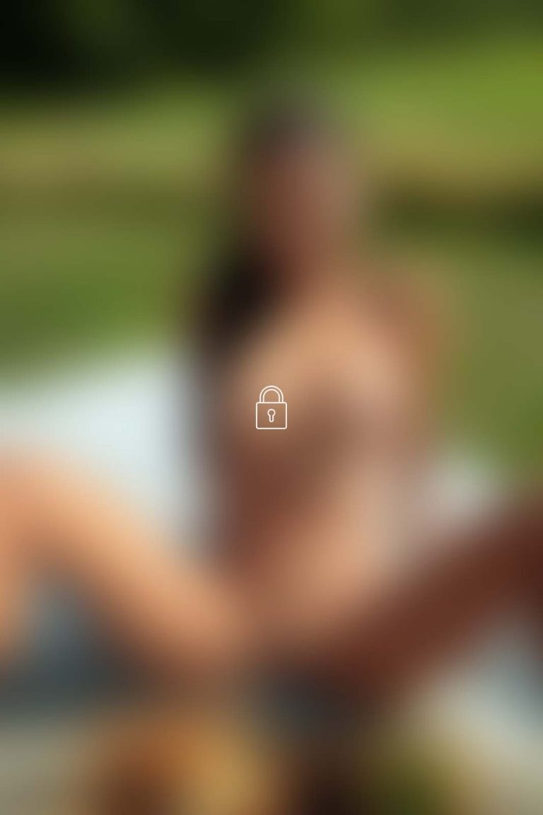 putri cinta 401 photoset 0030 BLUR