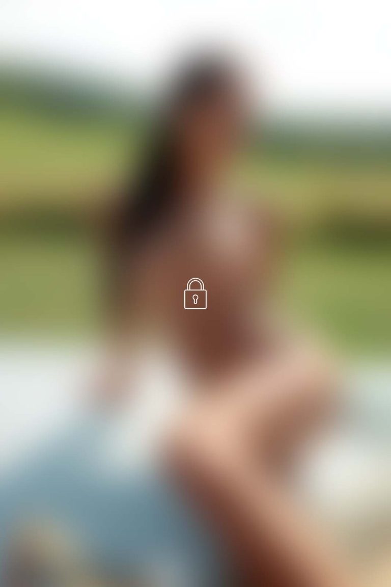 putri cinta 401 photoset 0032 BLUR