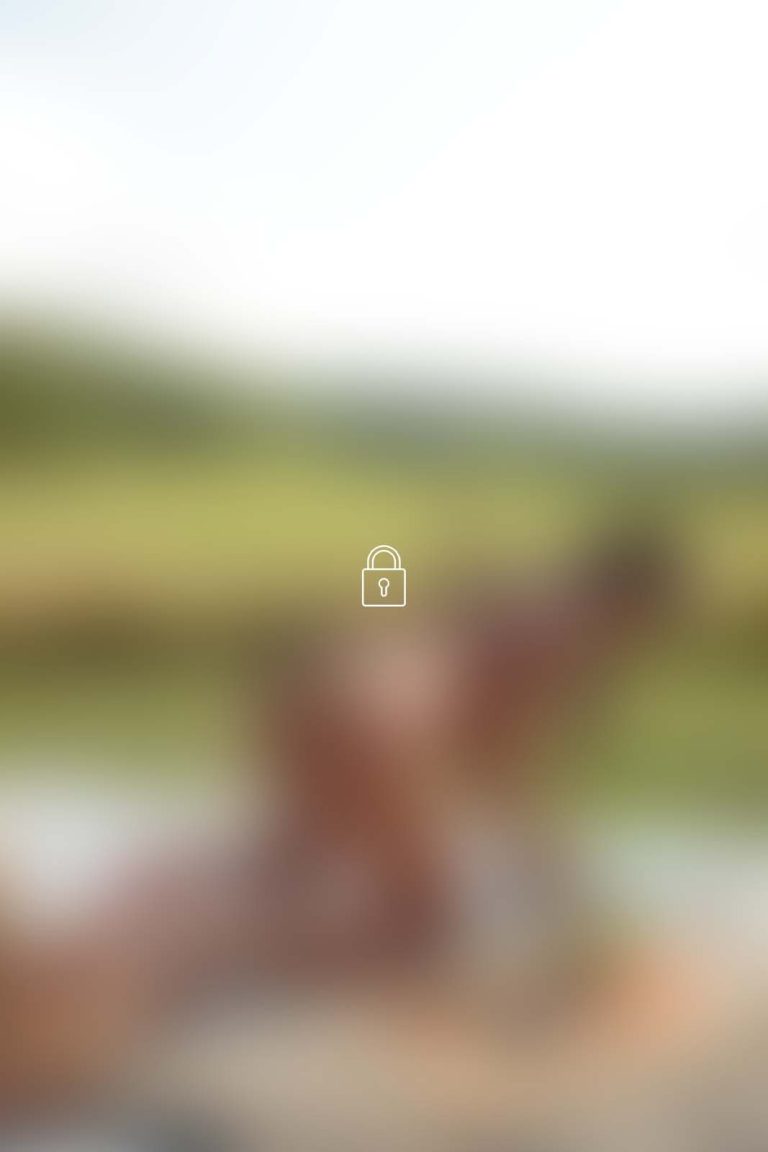 putri cinta 401 photoset 0033 BLUR