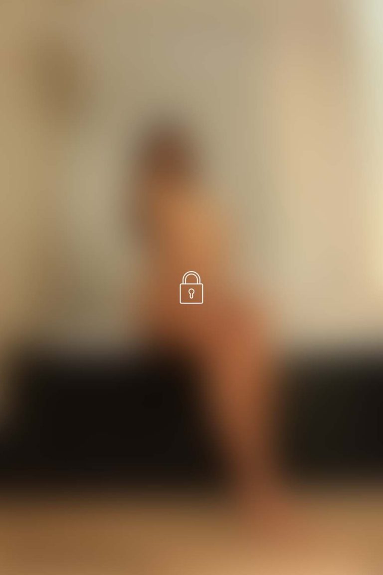 putri cinta 428 photoset 00100 BLUR